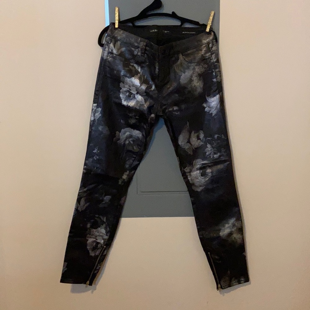Guess - Size 29 Brittney Legging